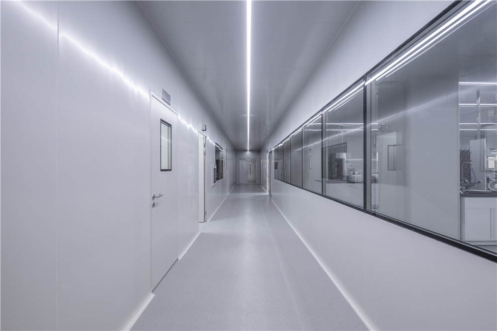 嘉興凈化車(chē)間裝修工作人員進(jìn)入無(wú)塵車(chē)間注意事項